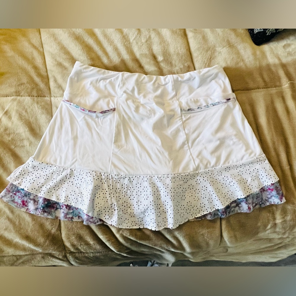 Willow Short Breeze 13" Skort (white/print)